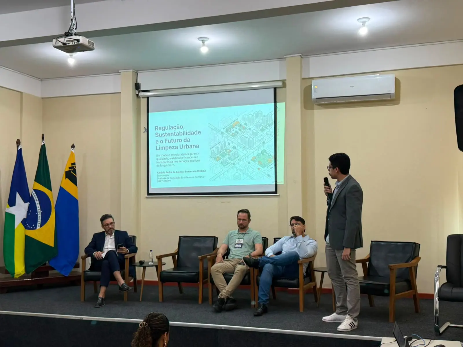 Atuação técnica da ARDPV fortalece debate sobre regulação e sustentabilidade dos serviços de limpeza urbana